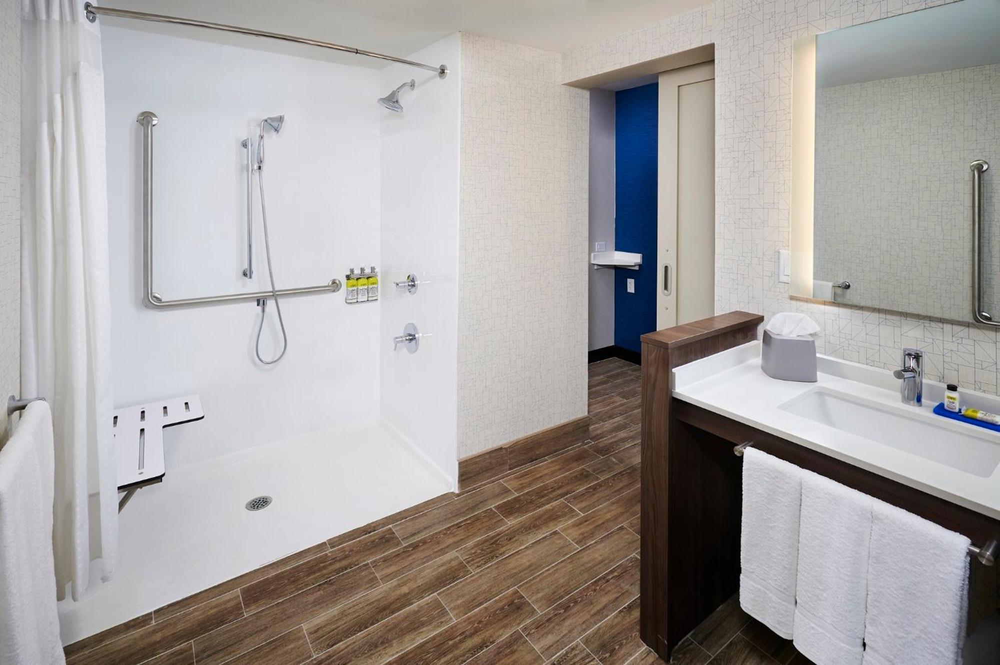 Holiday Inn Express - Sarnia - Point Edward By Ihg Exterior photo